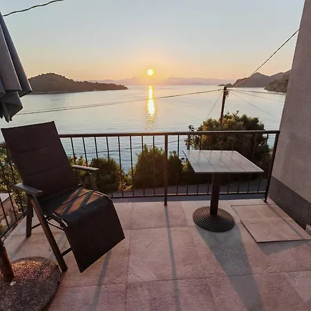 With Parking Space Sobra, Mljet - 24530 *